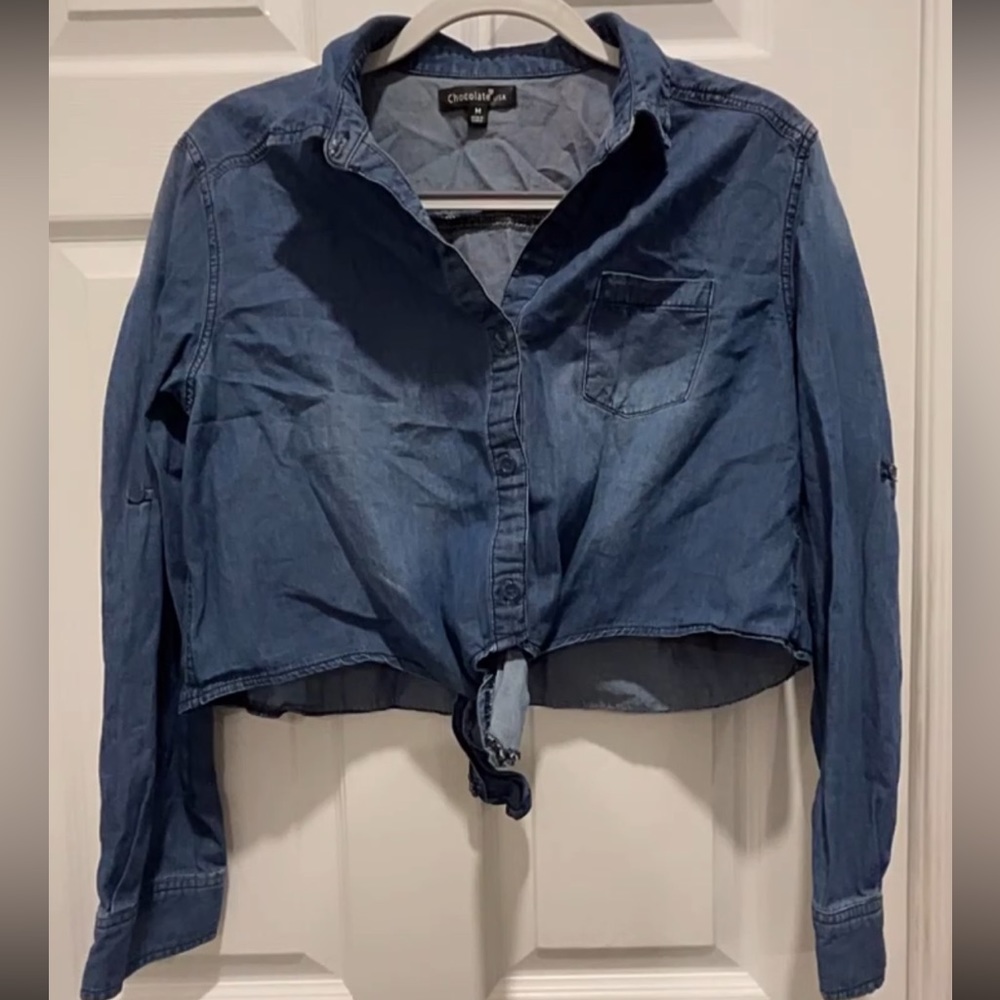 🛍️6/$25! Cropped “denim” wrap top